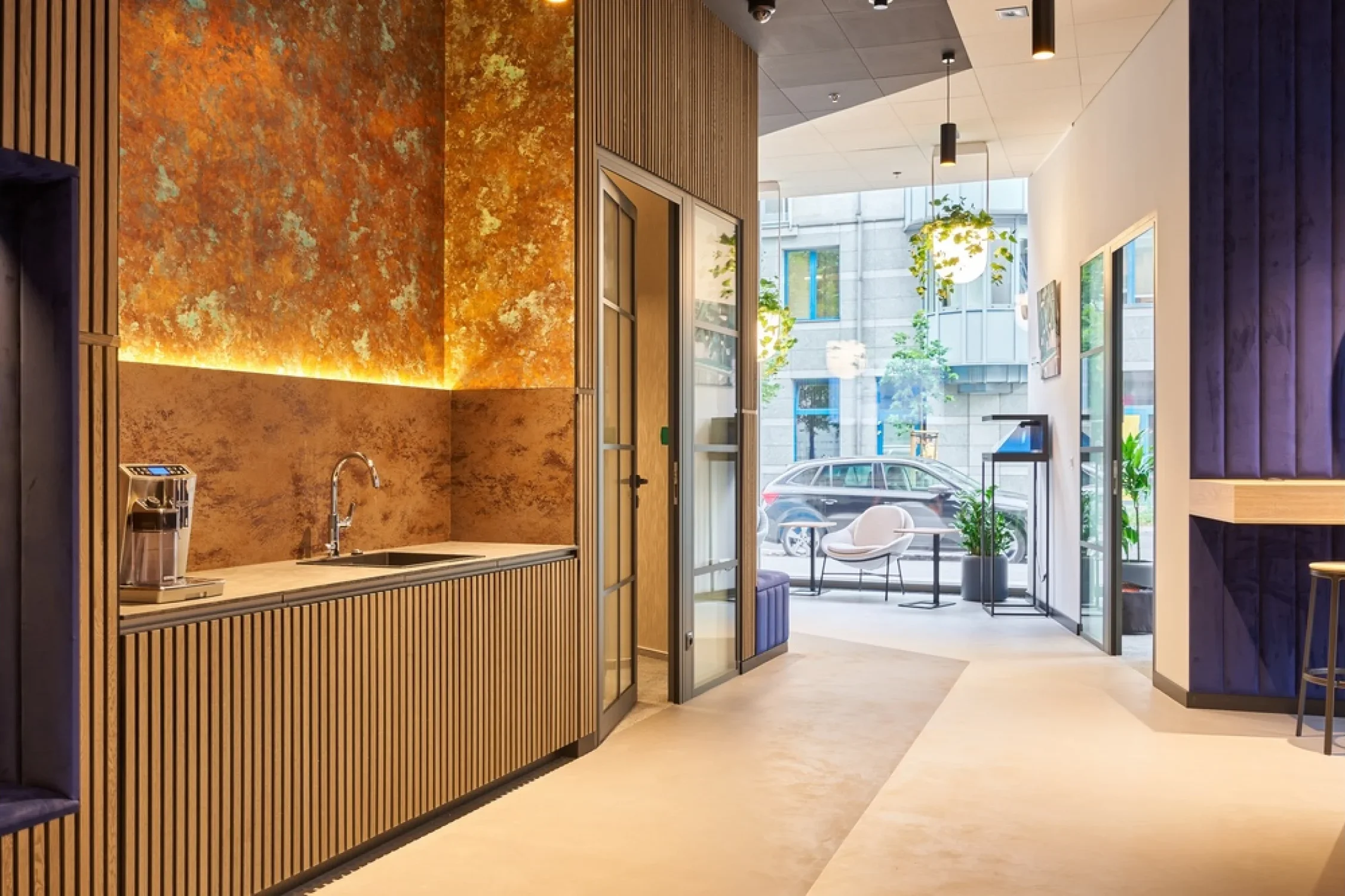 PKO Bank Polski Norblin branch interior — photograph 9 of 23
