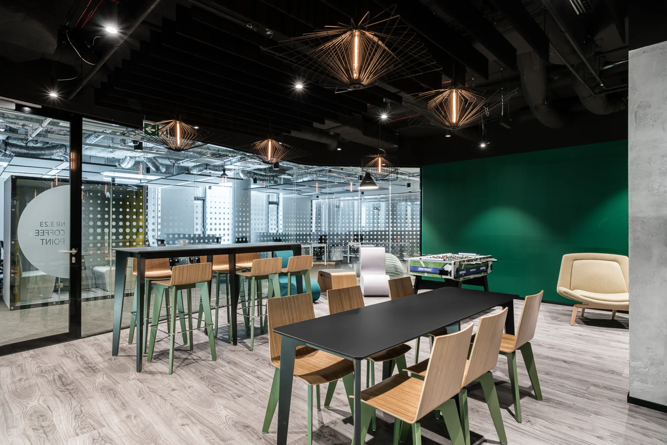 Santander office interior — photograph 11 of 11