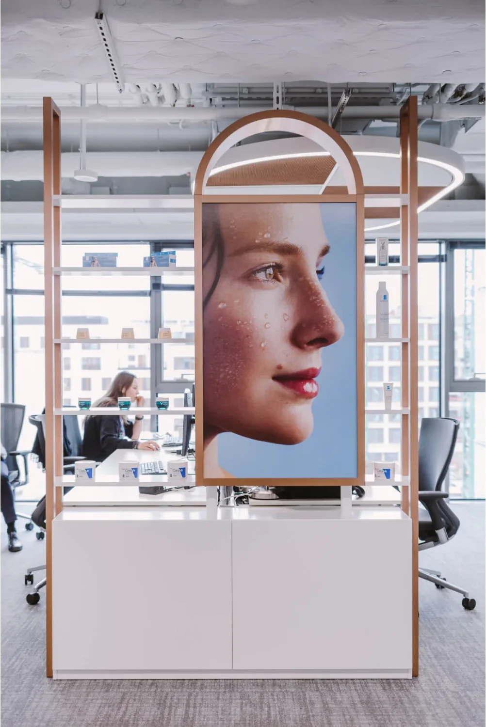 L’Oréal office interior — photograph 18 of 41