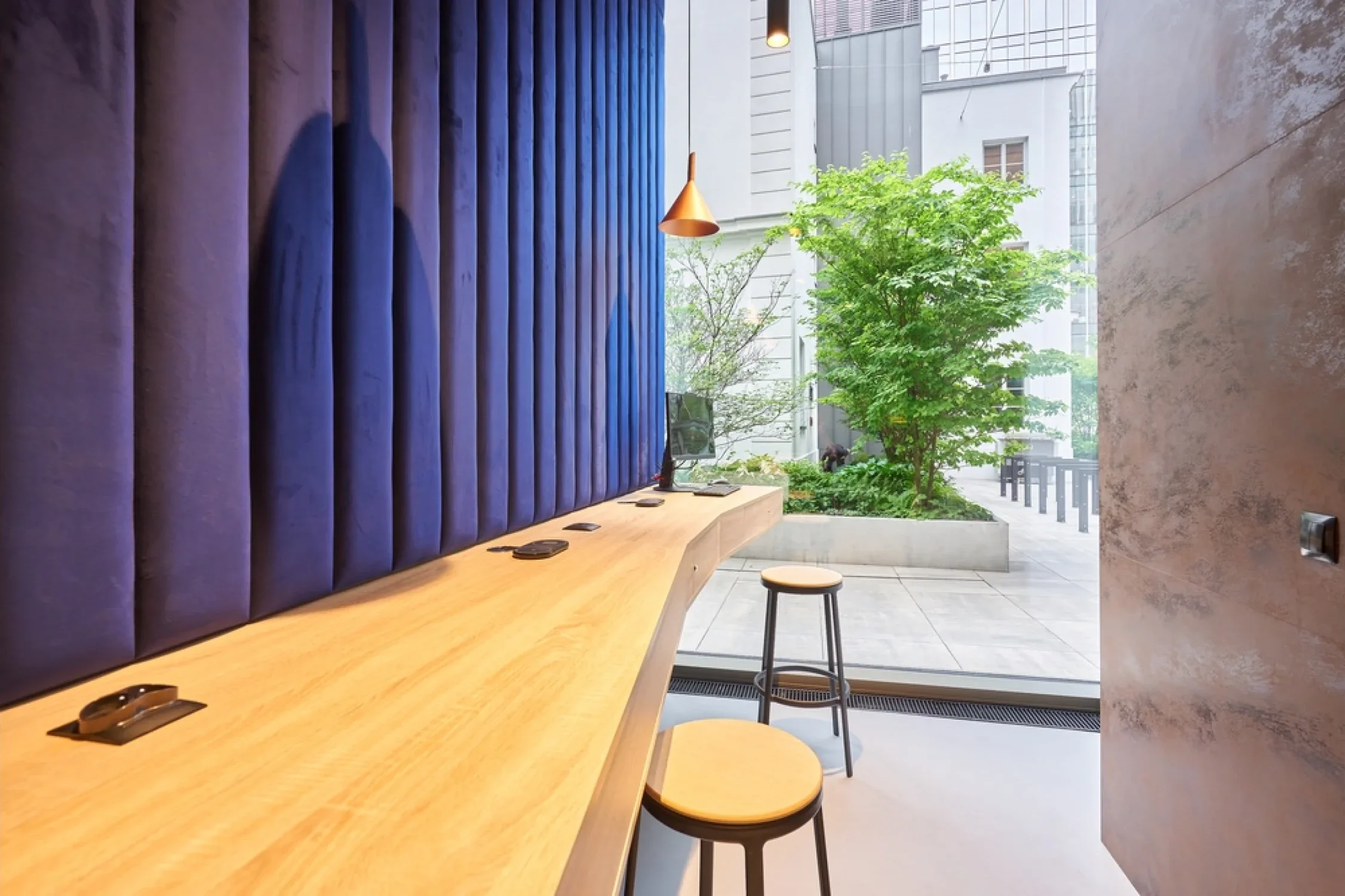 PKO Bank Polski Norblin branch interior — photograph 16 of 23