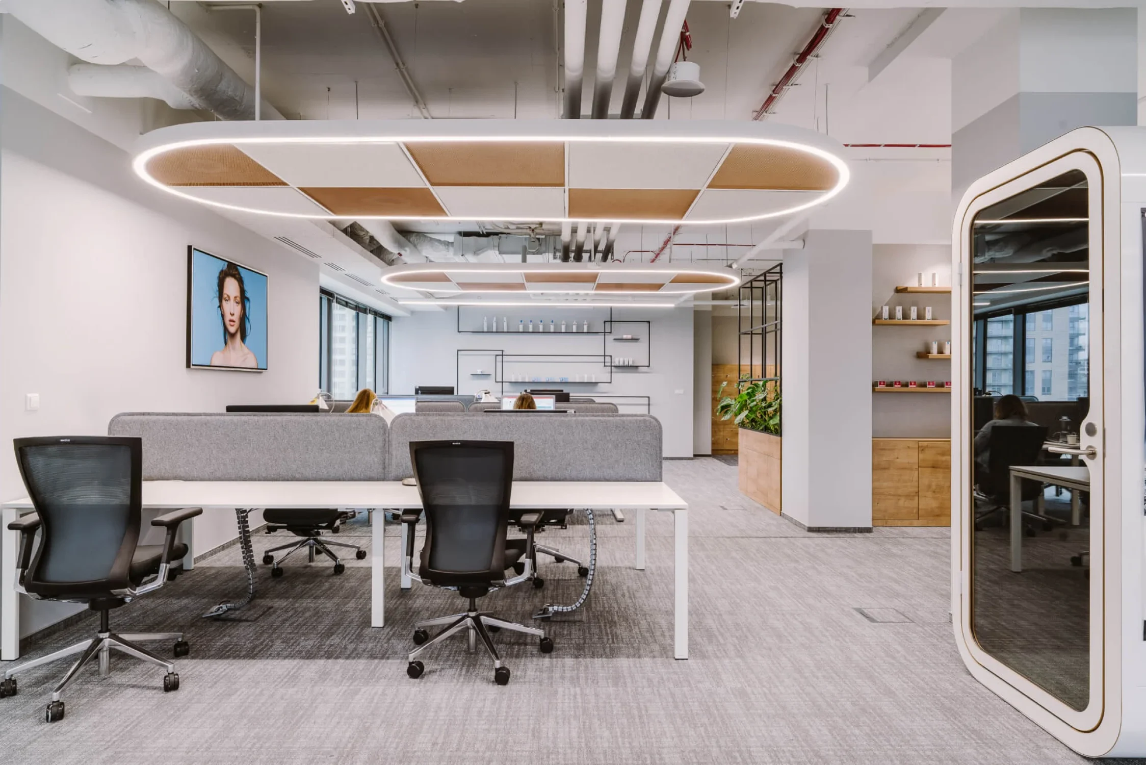 L’Oréal office interior — photograph 23 of 41
