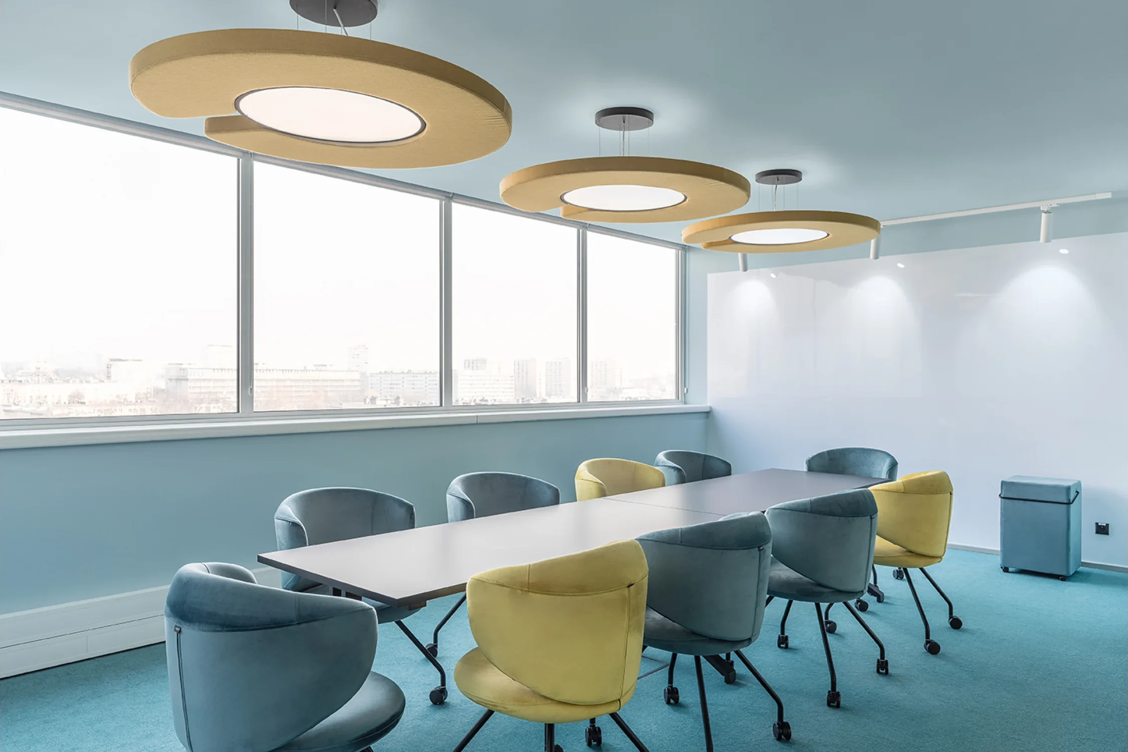 ING office interior — photograph 2 of 10