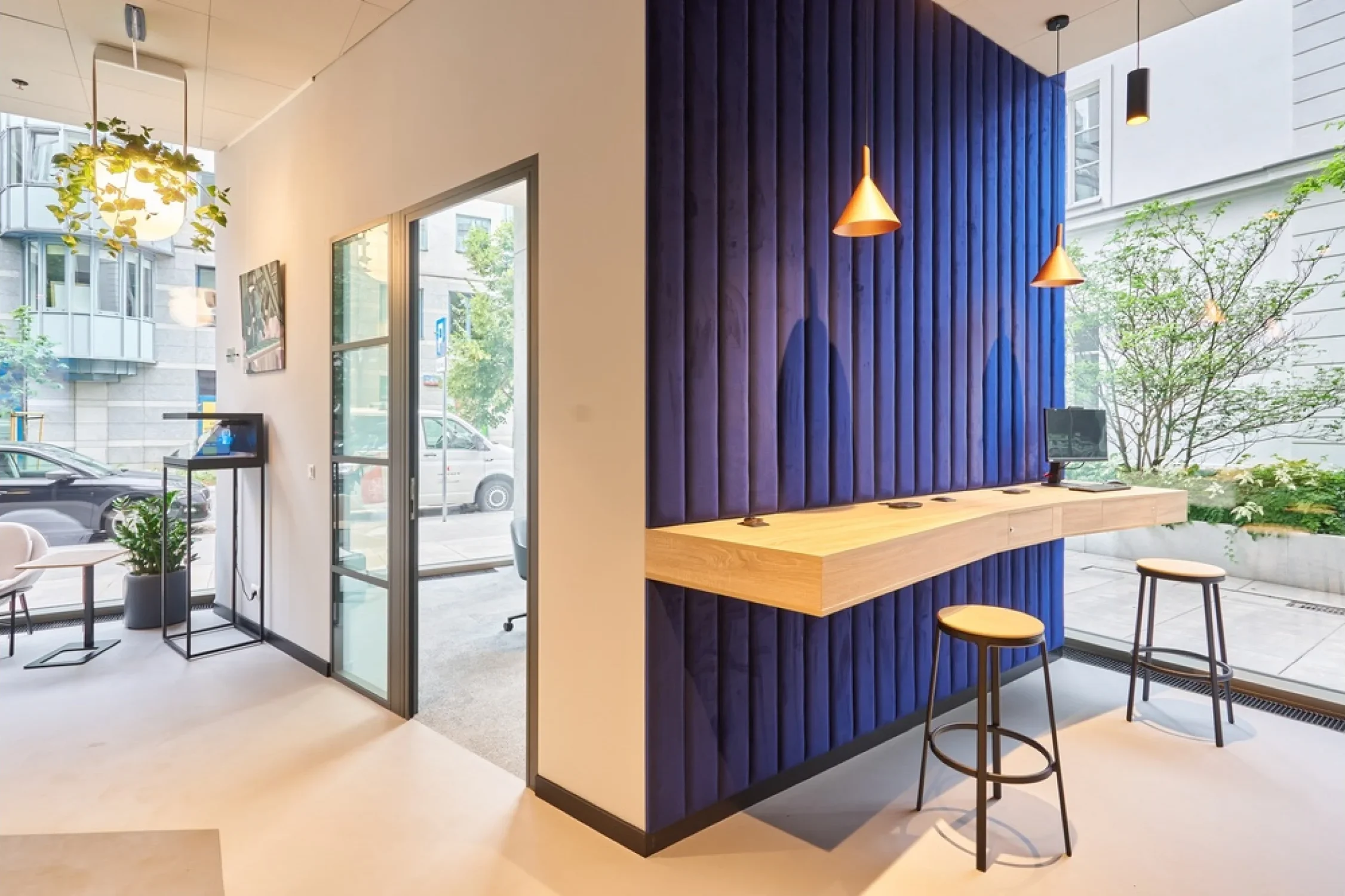PKO Bank Polski Norblin branch interior — photograph 6 of 23