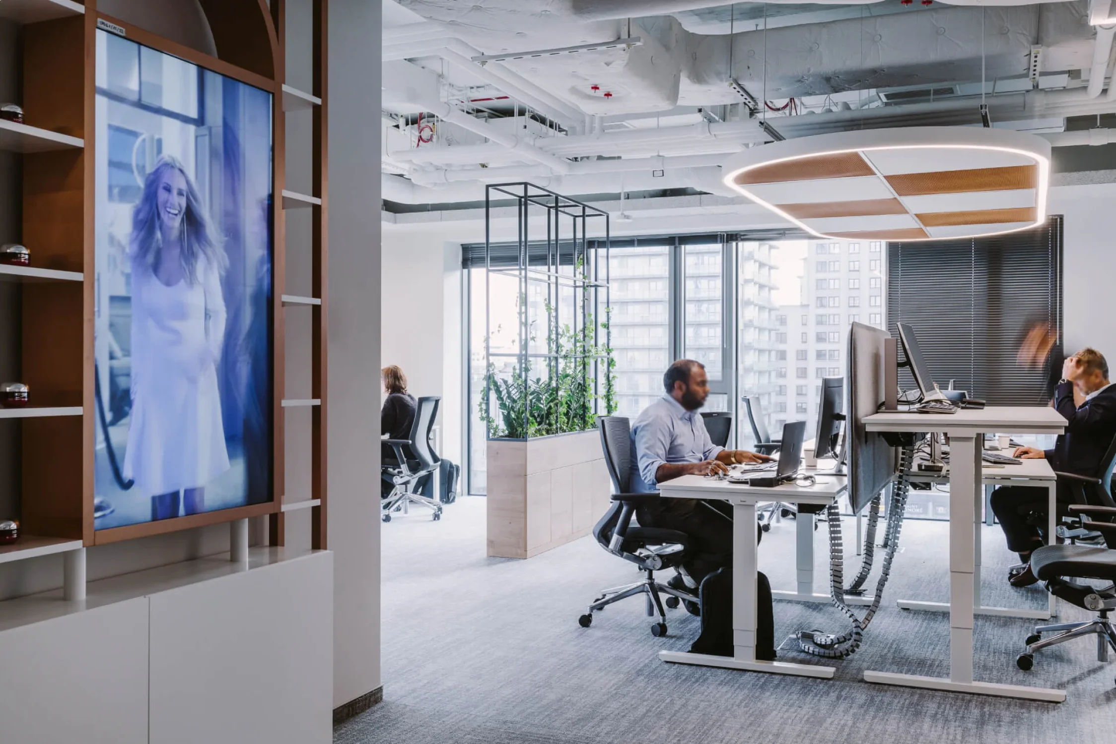 L’Oréal office interior — photograph 20 of 41
