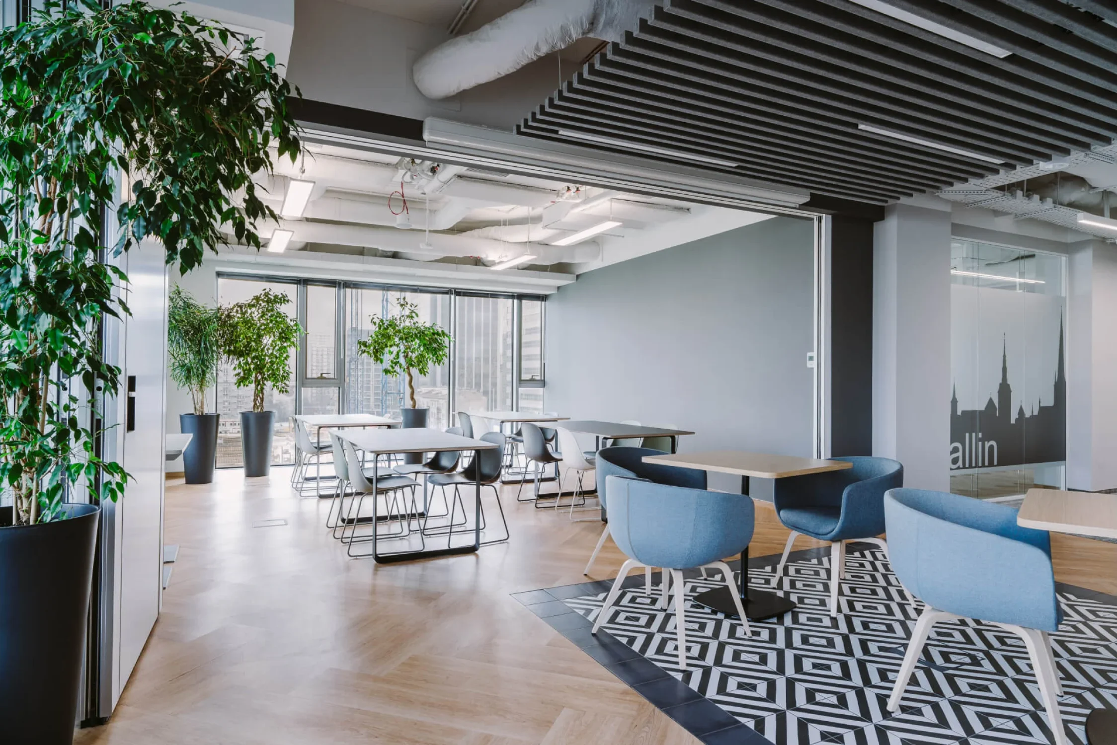 L’Oréal office interior — photograph 38 of 41
