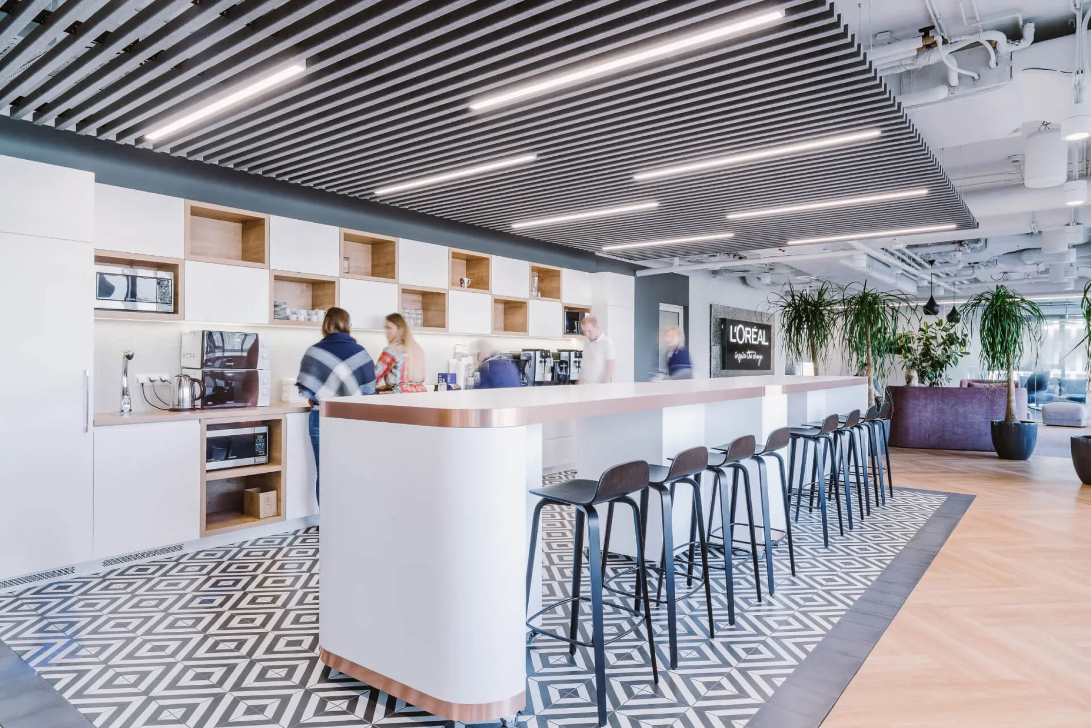 L’Oréal office interior — photograph 35 of 41